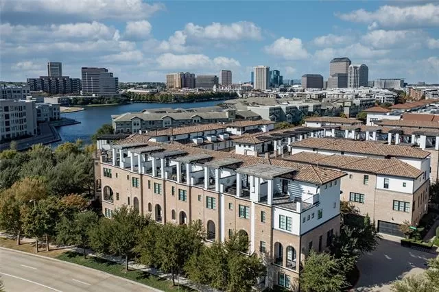 MLS: 21113961 Condo For Sale