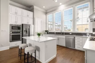 Photo #5: 21113961 Listing 