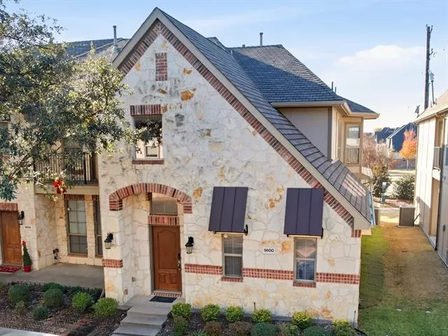 MLS: 21114132 Condo For Sale