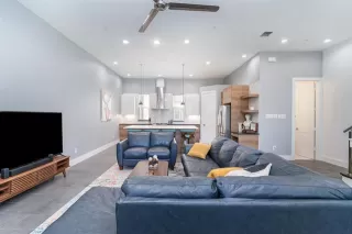 Photo #6: 21114339 Listing 