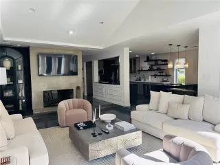 Photo #3: 21114665 Listing