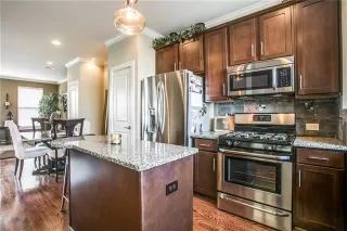 Photo #4: 21114812 Listing