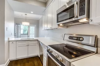 Photo #6: 21114882 Listing