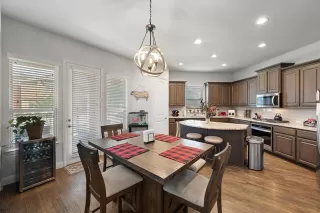 Photo #4: 21115164 Listing 