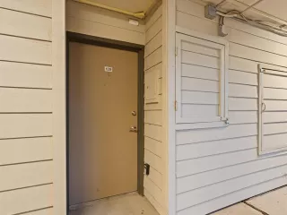 Photo #4: 21115173 Listing