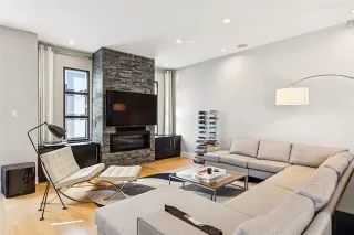 Photo #5: 21115245 Listing 