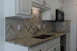 Photo #3: 21115355 Listing