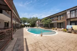 Photo #3: 21116273 Listing 