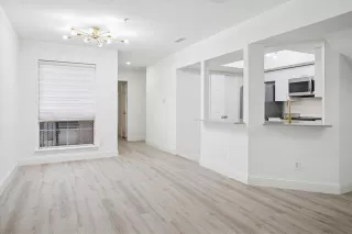 Photo #6: 21116346 Listing 