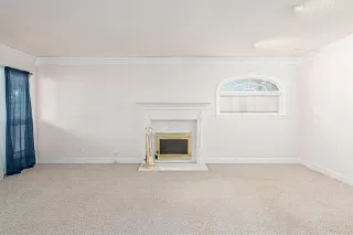 Photo #6: 21116612 Listing 