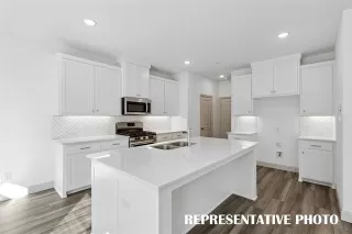 Photo #5: 21116748 Listing 