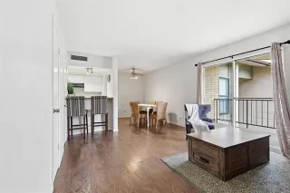 Photo #2: 21116831 Listing