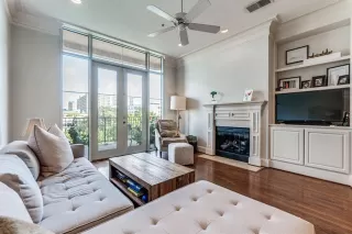 Photo #3: 21116907 Listing