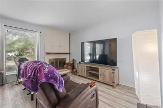 Photo #6: 21117048 Listing 