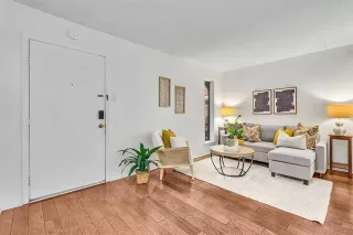 Photo #4: 21117561 Listing 