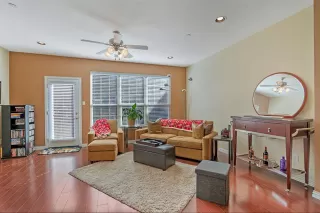 Photo #4: 21117821 Listing 