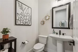 Photo #4: 21117860 Listing