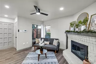 Photo #3: 21118140 Listing 