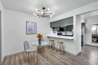 Photo #4: 21118140 Listing 