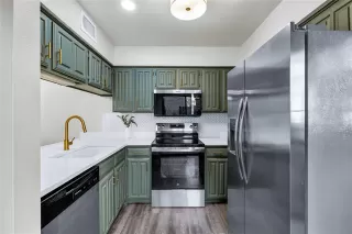 Photo #6: 21118140 Listing 