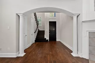 Photo #3: 21118618 Listing 