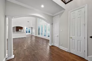 Photo #5: 21118618 Listing 