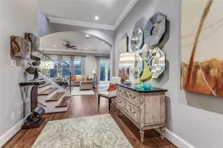 Photo #6: 21119318 Listing 