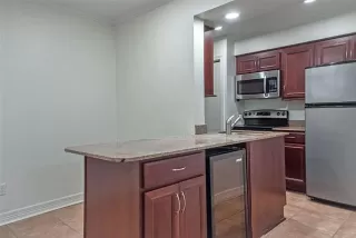 Photo #4: 21119635 Listing 