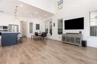 Photo #5: 21119666 Listing 