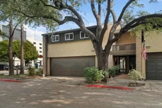 Photo #4: 21119962 Listing