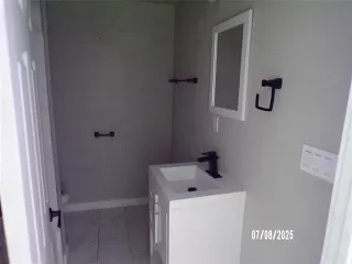 Photo #6: 21120019 Listing 