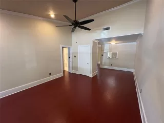 Photo #2: 21120248 Listing 