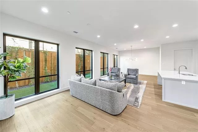 MLS: 21120473 Condo For Sale