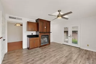 Photo #6: 21120681 Listing 