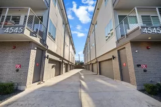 Photo #5: 21120987 Listing 