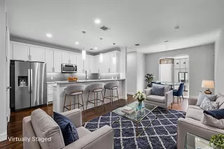 Photo #4: 21121138 Listing 