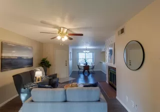 Photo #3: 21121796 Listing 