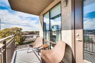 Photo #4: 21121834 Listing