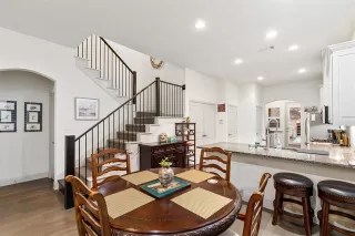 Photo #4: 21121835 Listing 