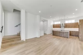 Photo #3: 21122045 Listing