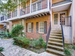 Photo #5: 21122225 Listing 