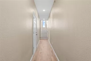 Photo #3: 21122773 Listing 