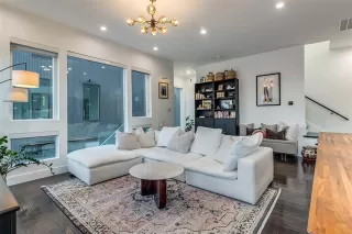 Photo #4: 21122917 Listing 