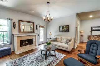 Photo #2: 21123129 Listing 