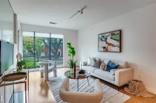 Photo #2: 21123429 Listing