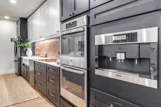 Photo #5: 21123474 Listing