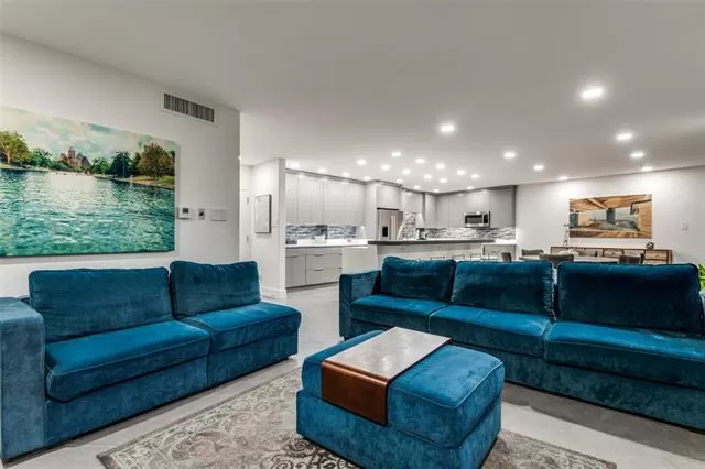 MLS: 21123746 Condo For Sale