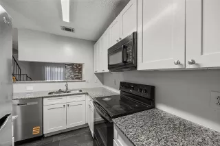 Photo #4: 21123838 Listing 