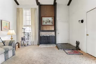 Photo #5: 21123965 Listing