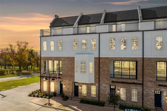 MLS: 21124085 Condo For Sale